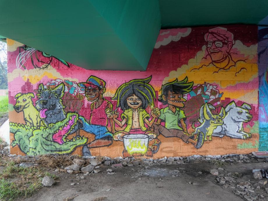 En quoi consiste le projet 'Open Museum Bogotá', pour peindre les ponts véhiculaires