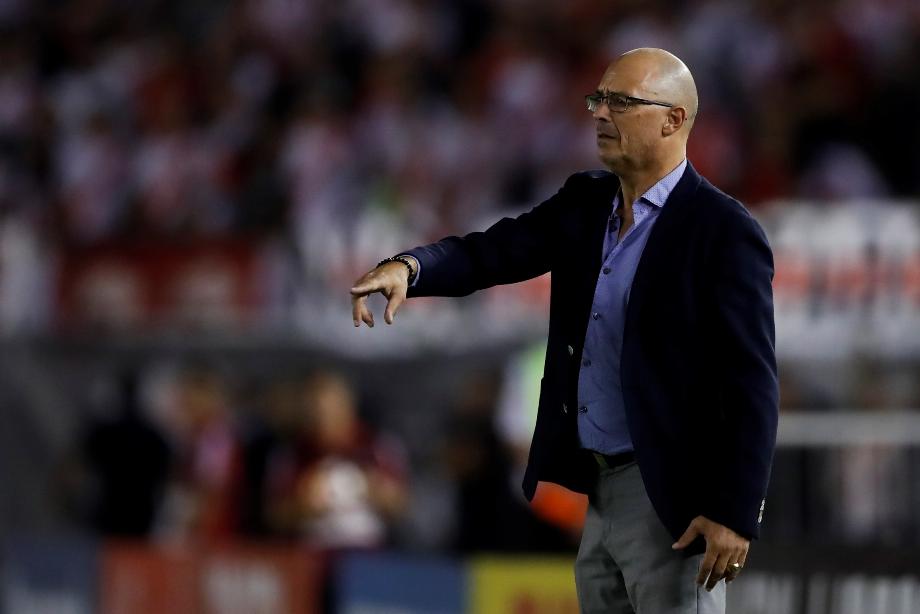 Dans l'image, Alfredo Arias, qui a été remplacé par Rafael Dudamel en tant qu'entraîneur du Deportivo Cali. Photo : EFE/David Fernandez/Fichier