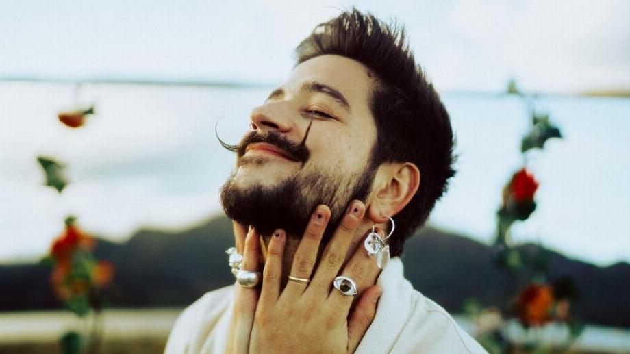 Camilo annonce des concerts à Bogotá, Medellín et Barranquilla